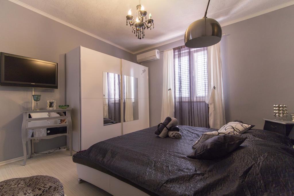 Villa Long Island Luxury Residence, Sali Dugi Otok-Private Parking,Next To Beach Εξωτερικό φωτογραφία